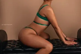 Cum and UNwrap Santa’s Little Helper!!! Ask about my MENU!!! - Image 5