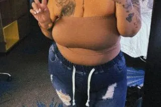 NEW IN TOWN 😘👀💜Dont Miss Out 2 Girl Available 😮‍💨🥰😍😆 - Image 3