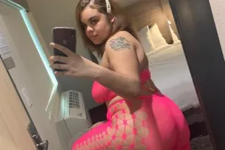 visiting dont miss out😜 throat goat 👅squirter💦💦100% real 😍❤ - Image 4